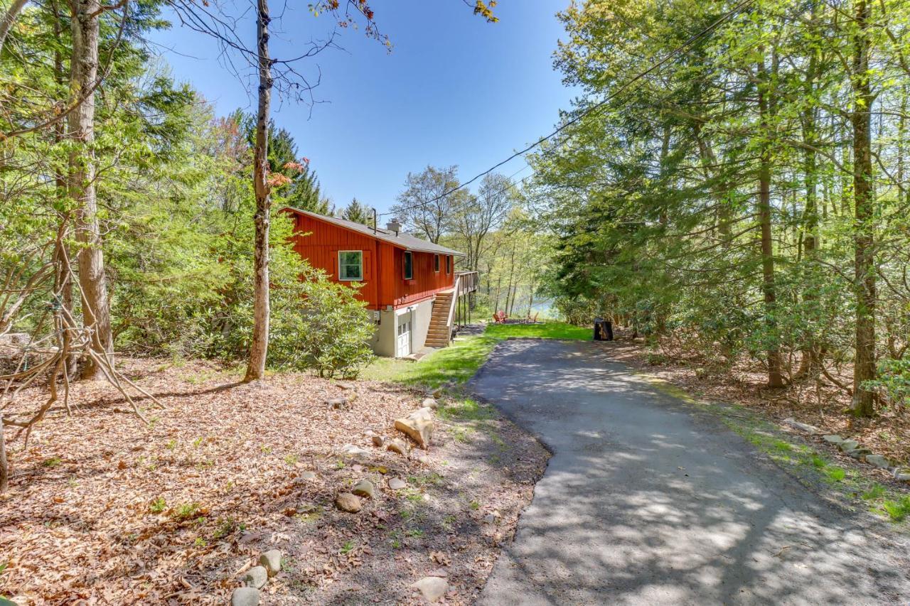 Lakefront Poconos Vacation Rental With Swim Dock! Long Pond المظهر الخارجي الصورة